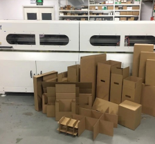 PRY-1800 Machine à découper des échantillons automatique en carton à passage unique 10